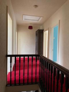 Traditional, sleeps 8, central Hucknall - Hucknall - 5