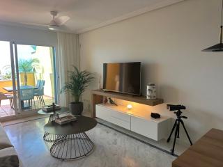 Apartamentos Playa Bahia Marbella Elizabeth Luxury - Marbella - 3