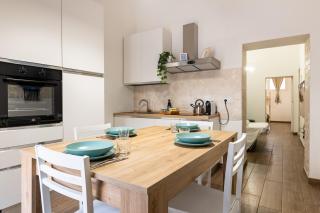 Modern Stone Apartment in the Heart of Bari - Bari - 9