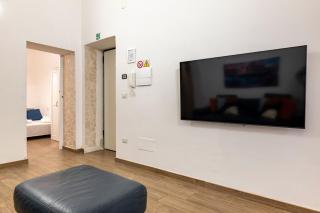 Modern Stone Apartment in the Heart of Bari - 8