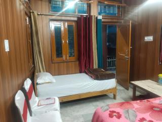 Hotel Maharishi - Jāmb - 8