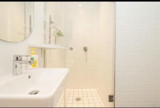 Beautiful & Cozy Apartment-Inverter available - 6