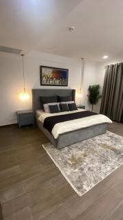 Luxury soundproof 2 bhk daily basis in gold crest mall and residency - Lahore - 9