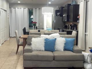 Luxury Themed 5BR Villa with Pool, Game Rm, Near Disney - 3