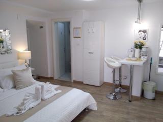 Private Apartments In Diocletians Palace - Split - 7