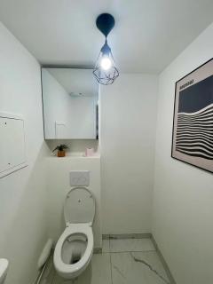 Coté Paname large 2 bedroom apartment with parking space - Clichy - 7