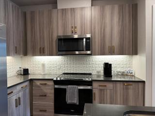 Luxury Resort Style Pool Apt - Austin - 6