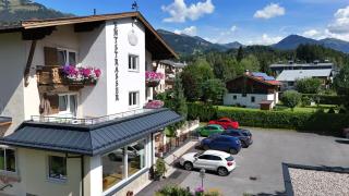 Hotel Garni Entstrasser - Kitzbühel - 9