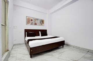 Super Hotel O Wamson - Kalkaji Devi - 1
