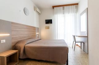 Hotel Ischia - Rímini - 9