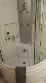 Appartement dans maison avec jardin privé - 2