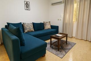 Charming 2BR Townhouse - 1037 - 6