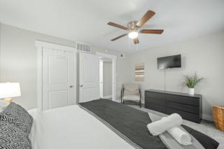 Spacious and Stylish Apartment right by AT&T Stadium! - 2