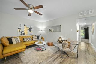 Spacious and Stylish Apartment right by AT&T Stadium! - Arlington - 6