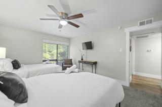Spacious and Stylish Apartment right by AT&T Stadium! - Arlington - 1