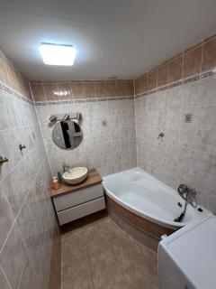 Spacious apartment in the center of Jaroměř - Jaroměř - 5