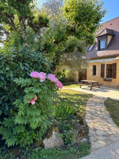 The Lion House - Mouzens - 7