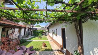Brne Family House - Postumia - 0