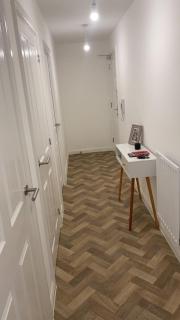 Top Floor Apartment in Kent - - 9