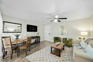 Two Apartments in the Heart of Arlington! - Arlington - 9