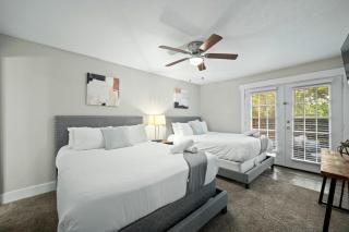 Two Apartments in the Heart of Arlington! - Arlington - 2