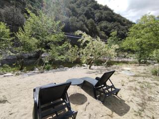 Tiny house bord de rivière - 9