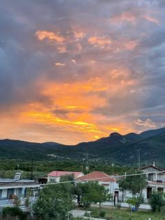 Petra's house - 2 families house - 1