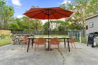 4BD Home | 3min to UND | Cozy Yard | Pingpong - South Bend - 8