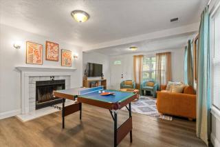 4BD Home | 3min to UND | Cozy Yard | Pingpong - South Bend - 2