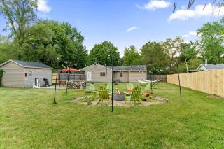 4BD Home | 3min to UND | Cozy Yard | Pingpong - South Bend - 5