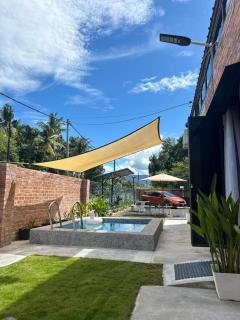 Kurie Redbrick House - 2