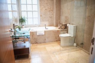 Boutique Retreat with Rooftop Hot tub and Four poster bed - Southampton - 9