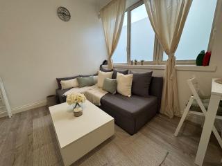 Sweet 1 Bed sleeps 4 with free parking - Sheldon - 0