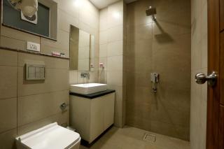 Hotel Roomsity Pride Plaza - Neu-Delhi - 5