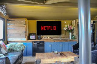 Rustic Country Cabin, Bring Horses, Fire Pit & Puppies - - 9