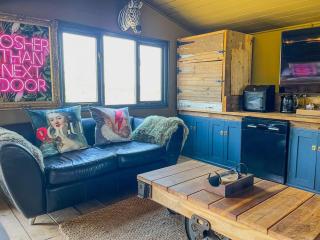 Rustic Country Cabin, Bring Horses, Fire Pit & Puppies - - 6