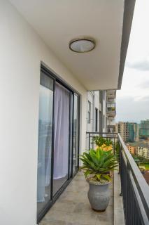 comfort three bedroom apartment with servant quarter, gym ,children play area ,rooftop football pitch, coffee house, restaurants, garden and amazing scenic views in kileleshwa - Nairobi - 7