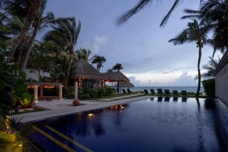 6BR Exclusive Beachfront Villa with Pool in Tulum - Balcheil - 0