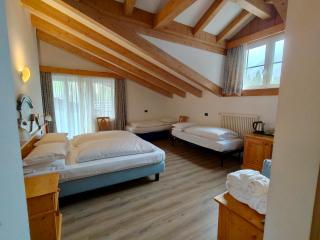 Hotel Valacia - 8