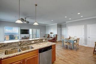 Beachgate Condo Suites and Hotel 341 condo - 8