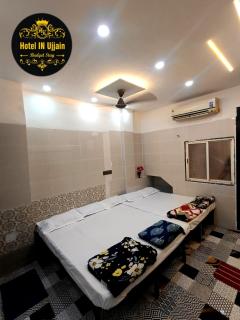 HOTEL IN UJJAIn - 0