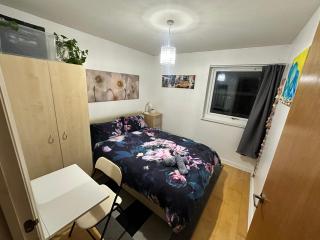 Cozy room close to Canary Wharf, the O2 and Excel London - 0
