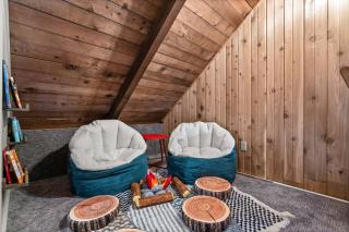 Riverfront Luxury Cabin-Hot Tub-EV-Deluxe Kitchen - Ashford - 5