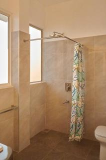 KINGS BAY Beach Resort - 8