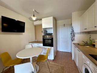 Appartement climatisé avec piscine et jardin à l'entrée du Golfe de St Tropez - La Garonnette-Plage - 4