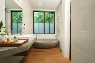 Deluxe Double Room with Patio or Balcony - 4