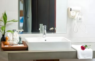 Room in Guest room - Deluxe Double Room with Patio or Balcony - Siem Reap - 3