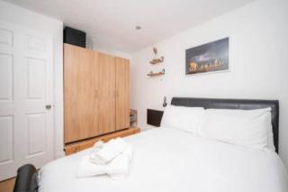 Comfy ,Private Apartment - - 0