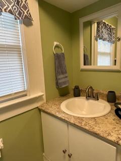 Cute and Cozy Apt Near Historic Downtown Sanford - 5