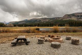 Bear Paw Lodge & Vacation Homes - 5